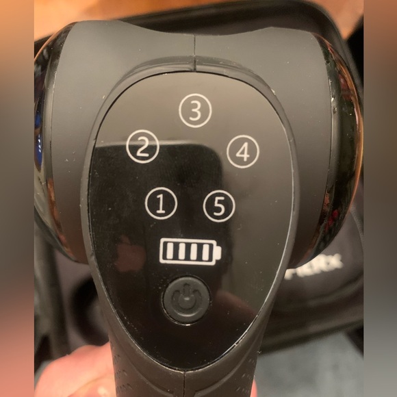 FitRX Muscle Massage Gun (4 different massage heads!) - Picture 3 of 5